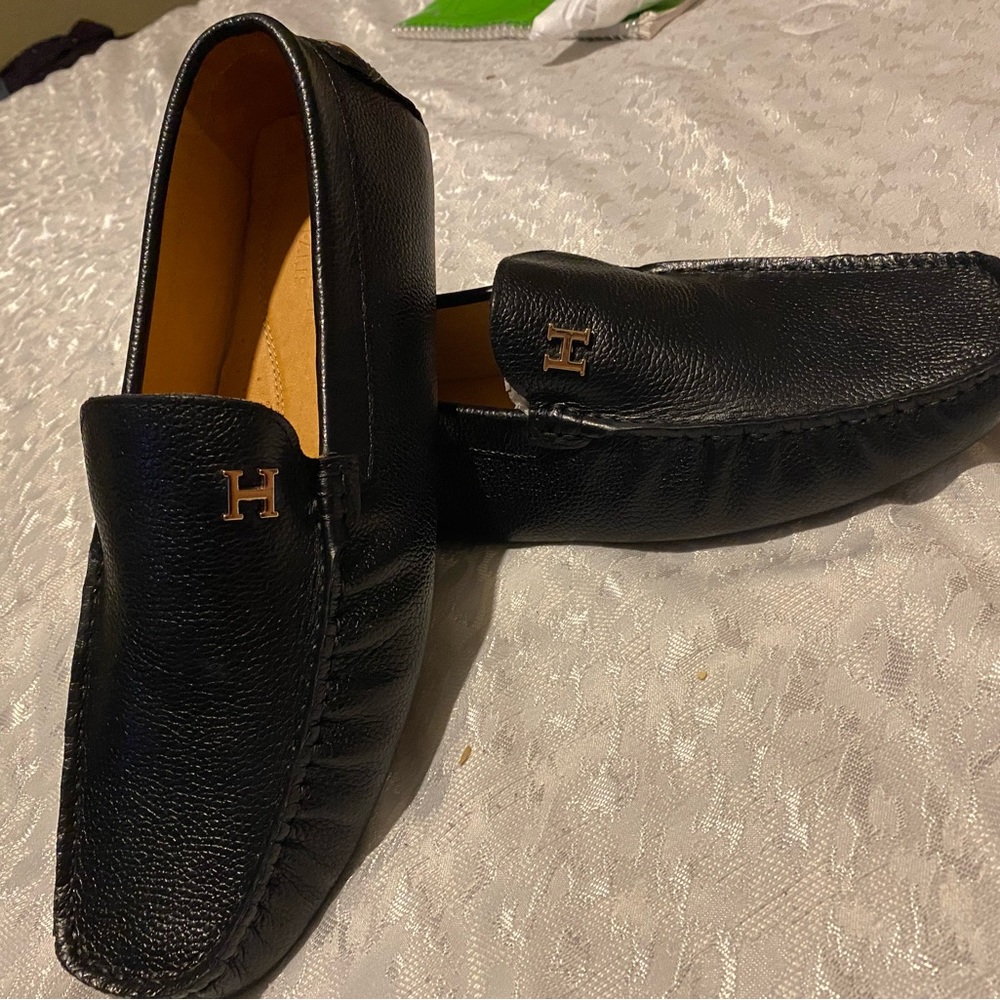 Black Hermès shoes number 9 for men.